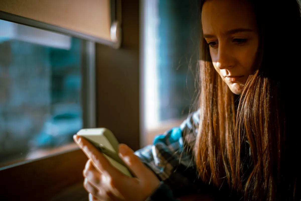 Text Neck Explained: How Hours on Your Phone Affect Your Cervical Spine